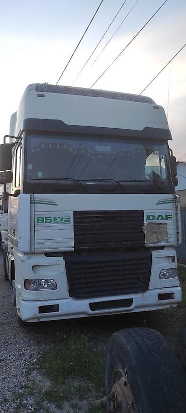 byd leopard 3: Тягач, DAF, 2000 г. — 2