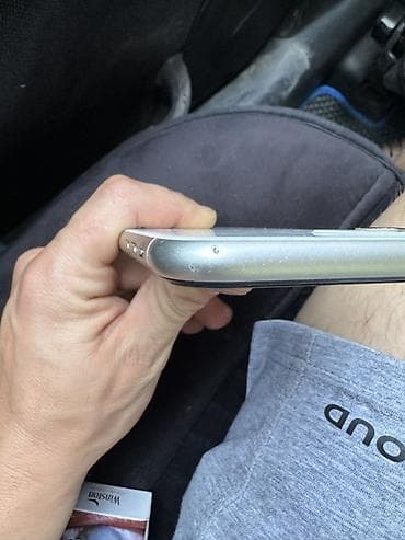 IPhone 11, Б/у, 64 ГБ, Белый, 100 %