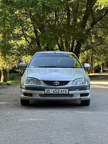 Toyota Avensis: 2002 г., 1.8 л, Автомат, Бензин, Лифтбек — 3