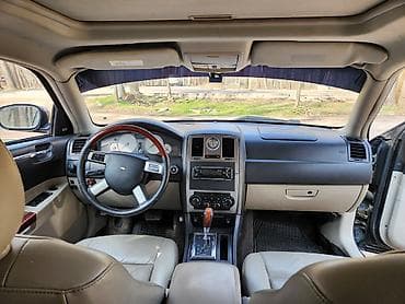 а 190: Chrysler 300C: 2005 г., 3.5 л, Автомат, Газ — 8