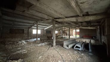 продажа дома в токмаке: Сдаю в аренду производственное помещение или кошару 280 м2., без — 2