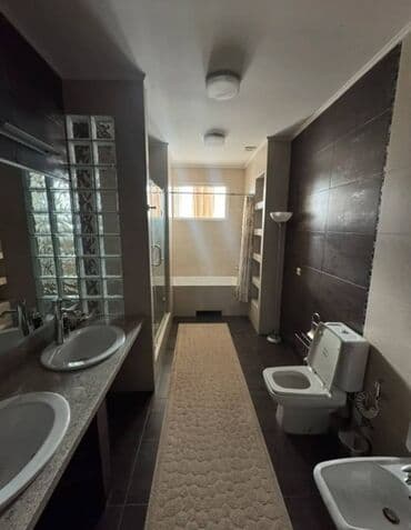 долго срочная квартира бишкек: 4 комнаты — 3
