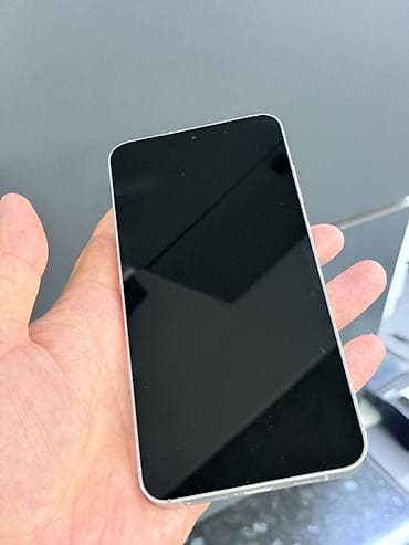 galaxy a 3: Samsung Galaxy S24+, Б/у, 512 ГБ, цвет - Белый, 2 SIM — 6