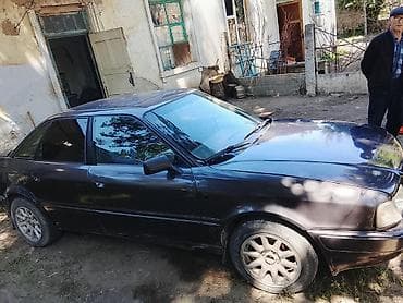 Audi 80: 1992 г., Седан — 2