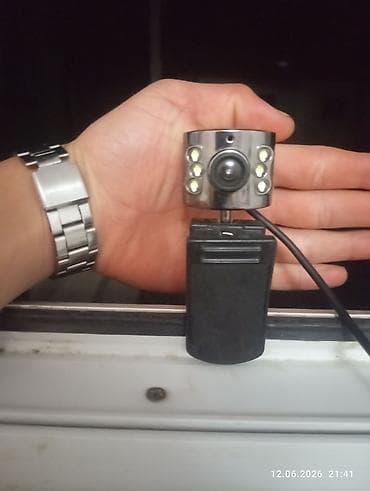 apple watch часы цена: Веб-камера с USB‑подключением и прищепкой - Проводная USB веб‑камера — 1