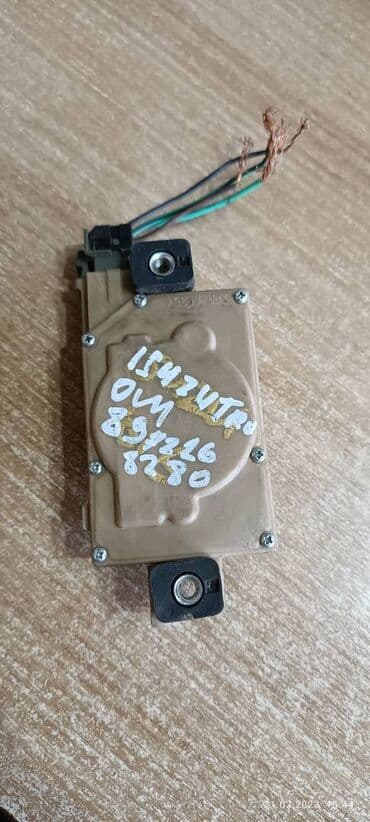 ip камеры speed dome с датчиком температуры: Замок двери Isuzu Б/у, Оригинал, Япония — 2