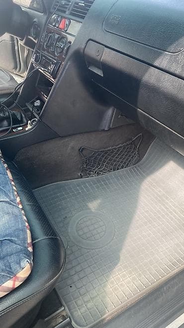 коврик мерс: Mercedes-Benz C-Class: 2000 г., 1.8 л, Механика, Бензин, Универсал — 2