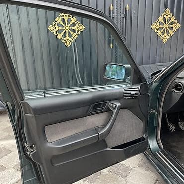 step 2: BMW 5 series: 1993 г., 2 л, Механика, Бензин, Седан — 10
