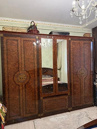 складной офисный стул: Спальный гарнитур, Б/у, Тумба, Россия, Дерево, Самовывоз — 1