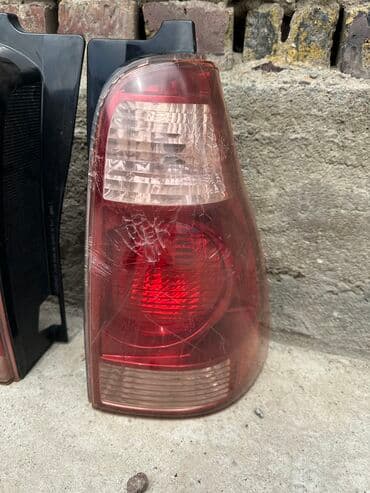 домкрат бмв: Комплект стоп-сигналов Toyota 2003 г., Б/у, Оригинал, Япония — 2