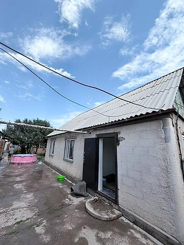 Продаётся дом в районе Ак-Босого • Дом площадью -106 м² • Участк- — 8
