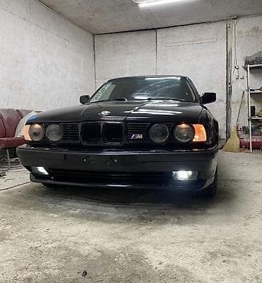 калганы: BMW 5 series: 1988 г., Седан — 8