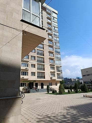 продаю 3кв 9мкр: 3 комнаты, 84 м², 10 этаж — 2