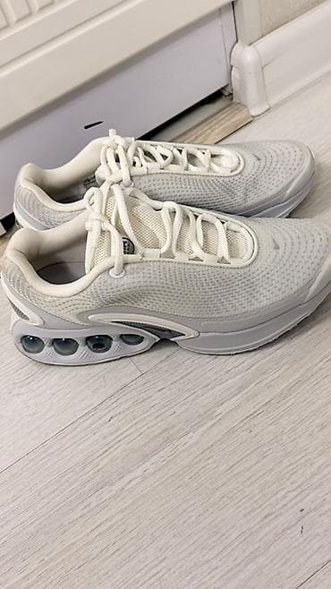 Мужские кроссовки, 40, Nike, Б/у, цвет - Белый, Самовывоз