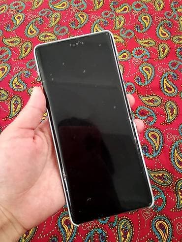 ipad 1: Tecno Camon 30S Pro, Б/у, 256 ГБ, цвет - Голубой, 2 SIM — 1