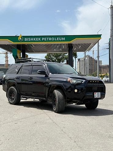 Toyota 4Runner: 2020 г., 4 л, Автомат, Газ, Внедорожник — 5