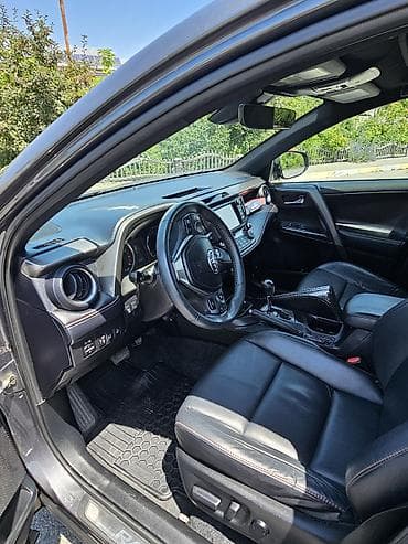 4: Toyota RAV4: 2017 г., 2.4 л, Автомат, Бензин, Кроссовер — 7