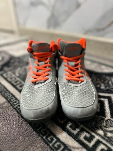 Киреге берилүүчү кийимдер: Борцовки Asics - Модель: средневысокий силуэт для борьбы/грэпплинга - — 3