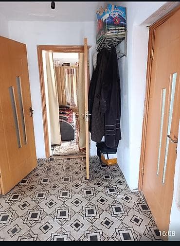 квартира на иссык: 54 м², 4 комнаты, Забор, огорожен — 6