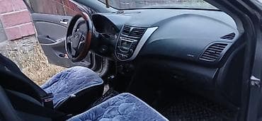 audi rs3: Hyundai Solaris: 2013 г., 1.6 л, Автомат, Седан — 2