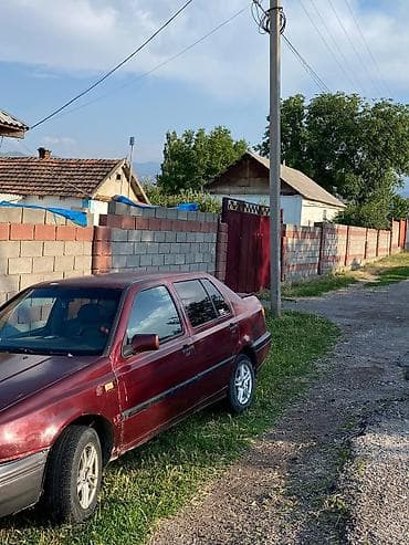 Продажа авто: Volkswagen Vento: 1994 г., 1.8 л, Механика, Бензин, Седан — 5