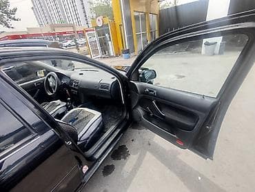 Продажа авто: Volkswagen Golf: 2001 г., 1.4 л, Механика, Бензин, Хэтчбэк — 7