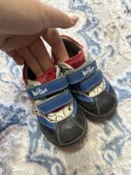 отдаю даром обувь: Отдам даром размер 23 Бишкек 8мкр Район Орто сайский рынок Кроссовка — 3