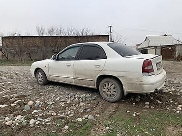 lada 06: Daewoo Nubira: 2001 г., Седан — 2