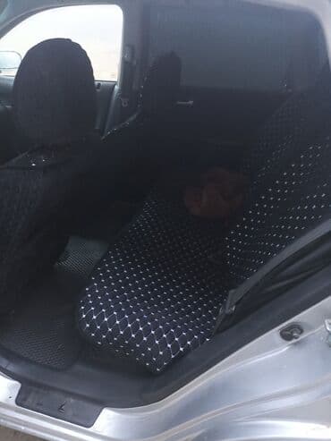 honda e: Honda Civic: 2002 г., 1.6 л, Автомат, Бензин, Хэтчбэк — 10