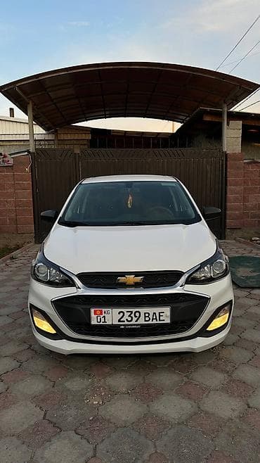 01: Chevrolet Spark: 2018 г., 1 л, Вариатор, Бензин, Хэтчбэк — 2