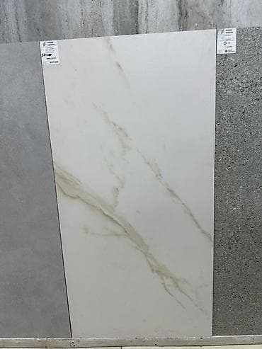 Керамогранит крупного формата с эффектом белого мрамора. - Формат