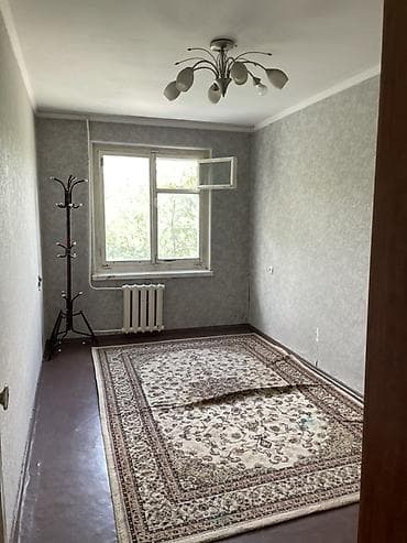 Бөлмөлөр: СДАЕТСЯ КОМНАТА 3х комнатная квартира 10 микрорайон Цена за комнату — 3