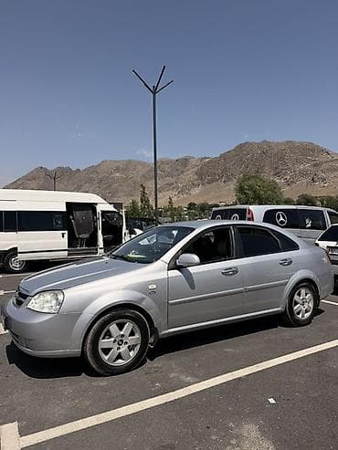pm 2 5: Chevrolet Lacetti: 2005 г., 1.8 л, Механика, Газ, Седан — 3