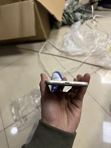 Мобильные телефоны: IPhone 11, 64 ГБ, Белый, 88 % — 5