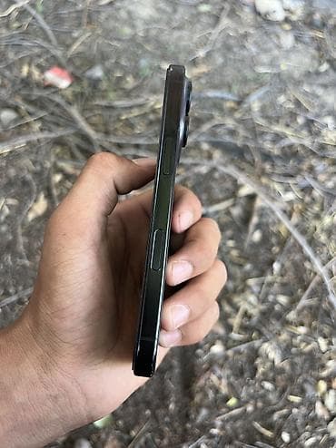 Техника и электроника: IPhone 16 Pro, Б/у, 256 ГБ, Black Titanium, Защитное стекло, Чехол, 90 % — 8