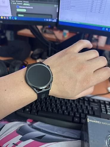 amazfit gts: HUAWEI Watch GT Runner — спортивные смарт‑часы Срочно продаю. Подарили — 1