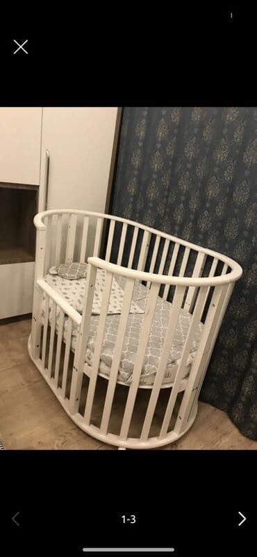 детская кровать с матрасом: Детская кровать, в идеальном состоянии🥰 2 матраса идут в подарок🌸 Цена — 1