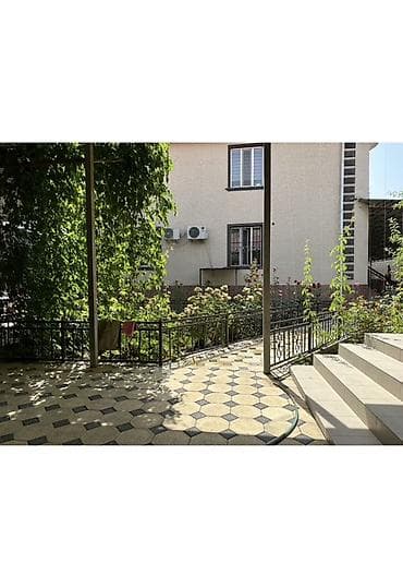 купить пасеку: Продается двухэтажный большой дом с просторной территорией. Адрес — 4