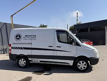 мерс 210 рул: Жеңил жүк ташуучу унаа, Mercedes-Benz, Стандарт, 3 т, Колдонулган — 2