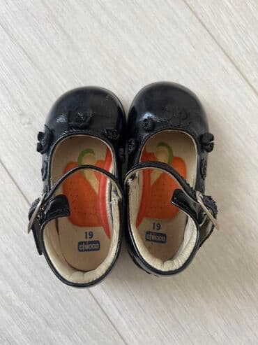 Комплекты одежды: Детская обувь Chicco
Размер 19 — 3