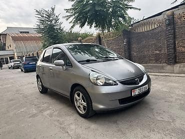 Продажа авто: Honda Fit: 2006 г., 1.4 л, Автомат, Бензин, Хэтчбэк — 1