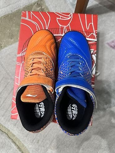 Детские футбольные кроссовки Li-Ning Young Soccer YKGS004-1A -
