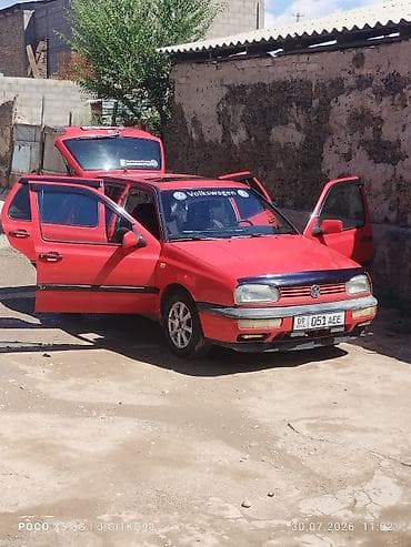Volkswagen Golf: 1995 г., Хэтчбэк