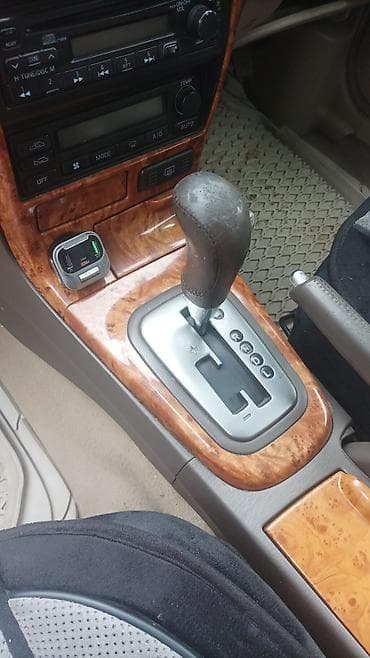 сиат толедо: Седан (правый руль) с автоматической коробкой передач и богатой — 5