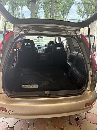 тойота приус с: Honda Stream: 2001 г., 2 л, Автомат, Бензин, Минивэн — 8