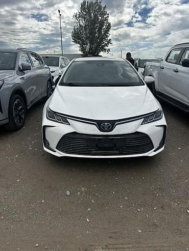 toyota leven: Toyota Corolla: 2021 г., Гибрид, Седан — 1