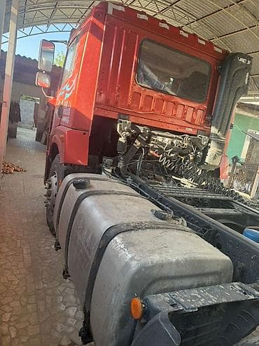 mercedes benz e 250: Тягач, 2020 г., Без прицепа — 3