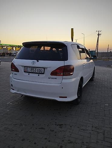 Транспорт: Toyota Ipsum: 2005 г., 2.4 л, Автомат, Бензин, Минивэн — 2