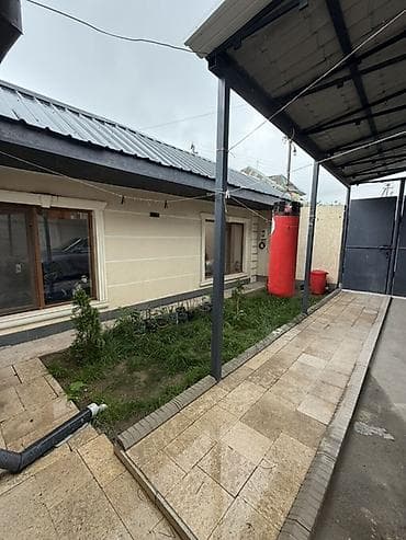 Продажа домов: 🏡 Продаётся дом в ж/м Ак-Орго, Бишкек ✨ 4 комнаты | 100 м² 🌿 Участок — 2