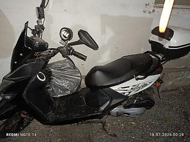 suzuki shift: Скутер/мопед 49–180 см³ (визуально спортивный стиль) Особенности и — 2